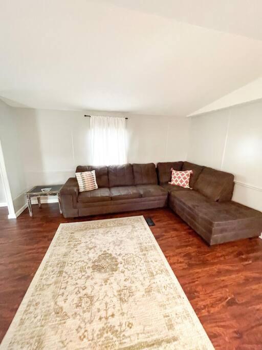 Centrally Located 3 Bedroom West Monroe Exterior photo