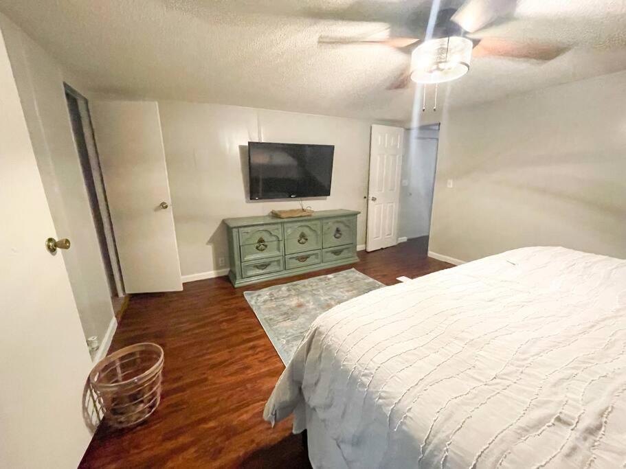 Centrally Located 3 Bedroom West Monroe Exterior photo